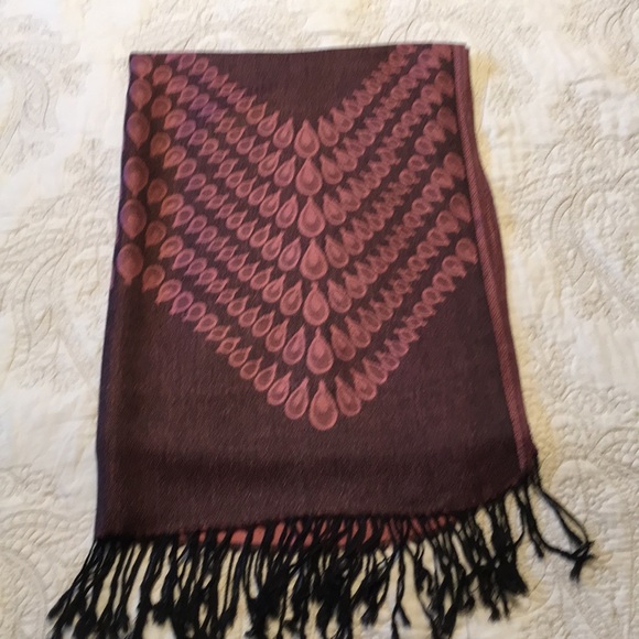 PASHMINA WRAP OR SCARF! - Picture 5 of 7
